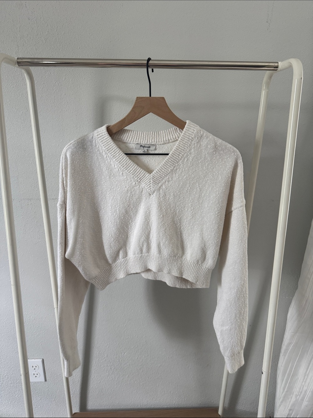 Madewell Cream Cropped V-Neck Sweater